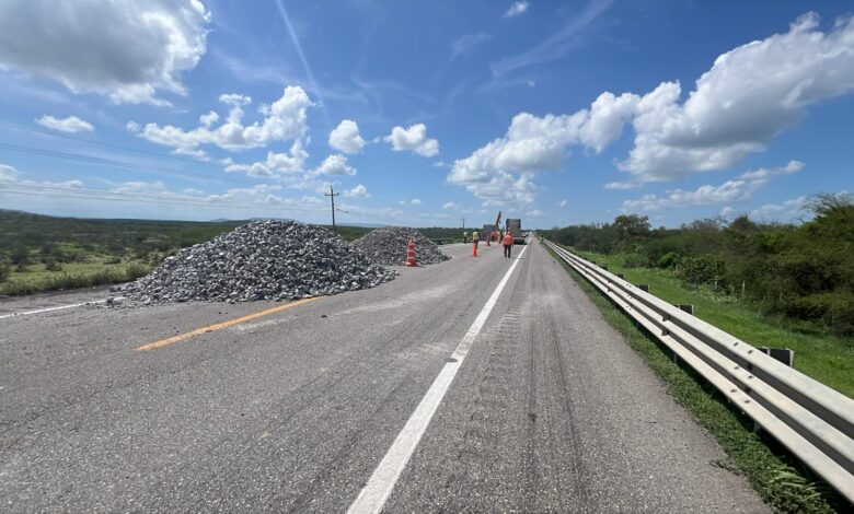 La Federación invertirá 8 mil millones de pesos a la ampliación de carreteras en el estado.