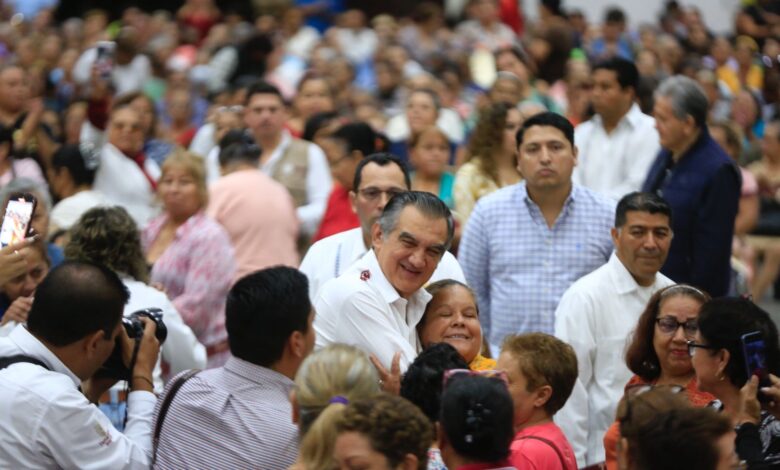 El Gobernador entregó las tarjetas del programa Pensión Mujeres Bienestar a 2 mil tamaulipecas.