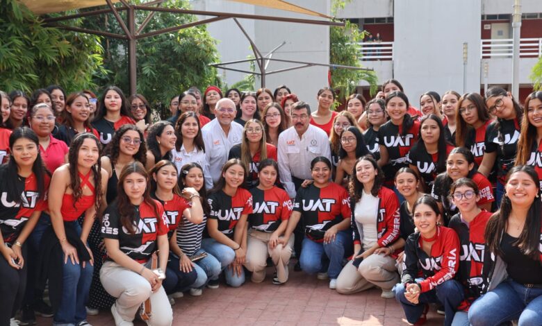 La UAT alcanzó el 100% de acreditación de calidad en la totalidad de su oferta educativa.