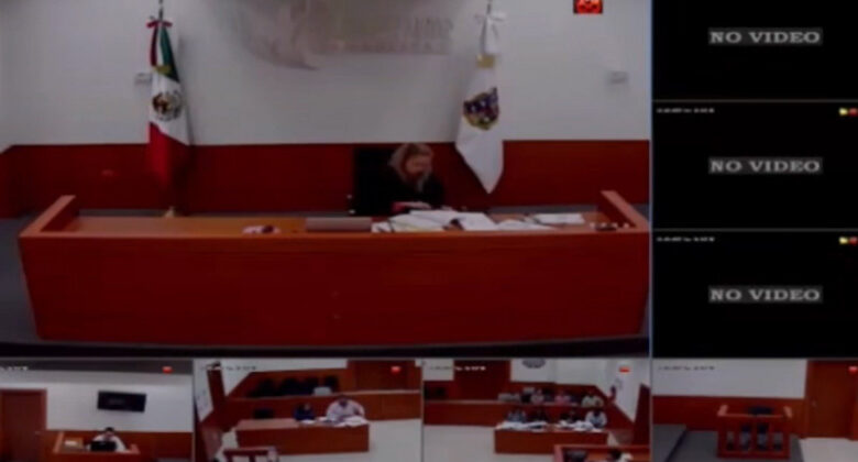 Un juez federal frenó la "megamulta" impuesta por una jueza a la abogada Aglaeth Yesenia González Cruz.