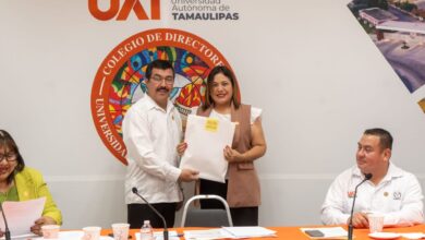 Photo of Reconoce Rector excelencia académica de egresados en el EGEL