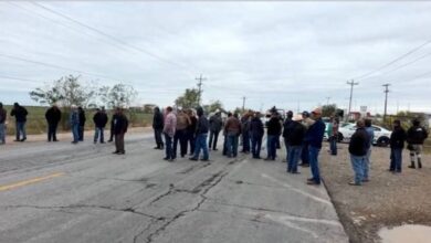 Photo of Agricultores bloquean carretera Victoria-Matamoros