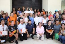 Photo of UAT capacita a personas mayores en el uso de herramientas digitales
