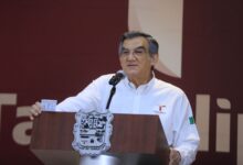 Photo of Américo muestra visa norteamericana y rechaza investigación en EU