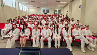 Photo of Egresados de Medicina obtienen 276 plazas para internado médico
