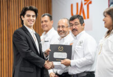 Photo of UAT entrega más de 670 becas y estímulos a estudiantes destacados de Tamaulipas