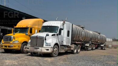 Photo of FGR asegura 54 mil litros de hidrocarburo y vehículos con placas de Tamaulipas en Nuevo León