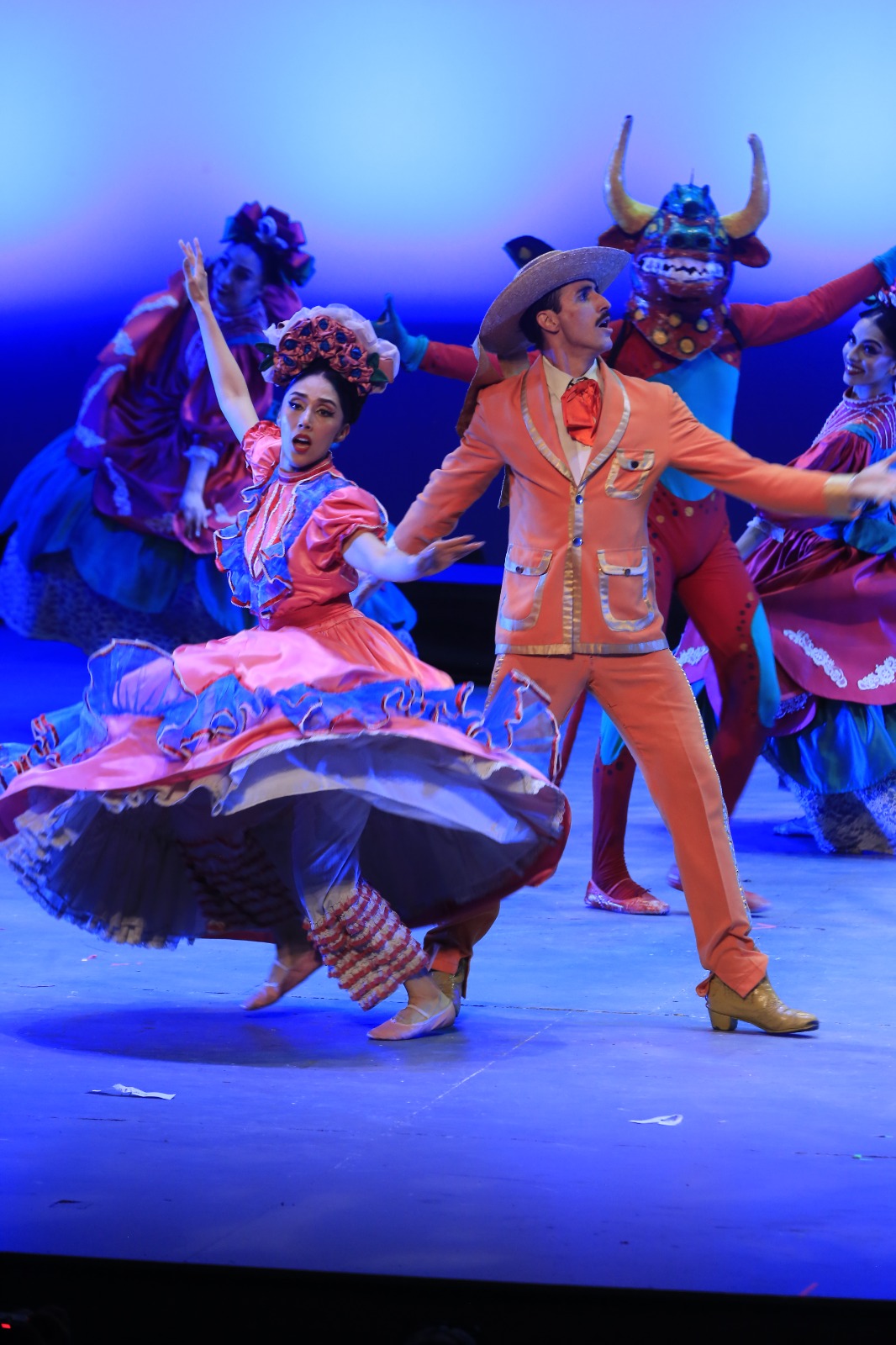 Arranca el Festival Internacional en la Costa del Seno Mexicano con 318 presentaciones gratuitas en los 43 municipios y más de mil 200 artistas.